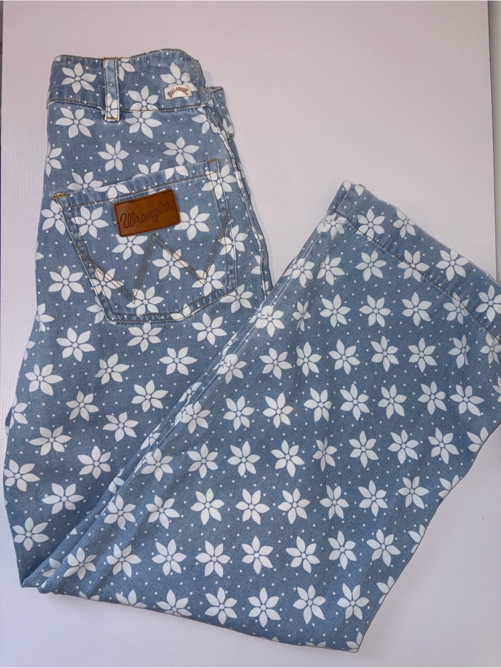 Wrangler Billabong Blue Floral Print Women’s Jeans